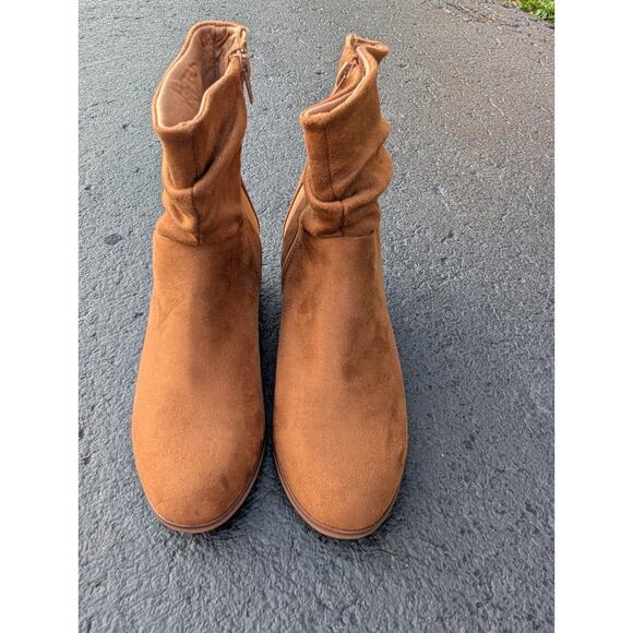 Lane Bryant Womens Dream Cloud Slouch Ankle Boot Bootie Sz 9W Tan Faux Suede - Picture 3 of 6